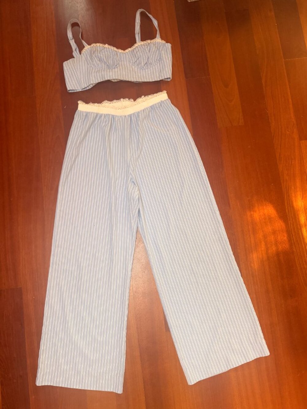 REFORMATION  Pippa two piece set- Size 10 - Picture 5 of 5